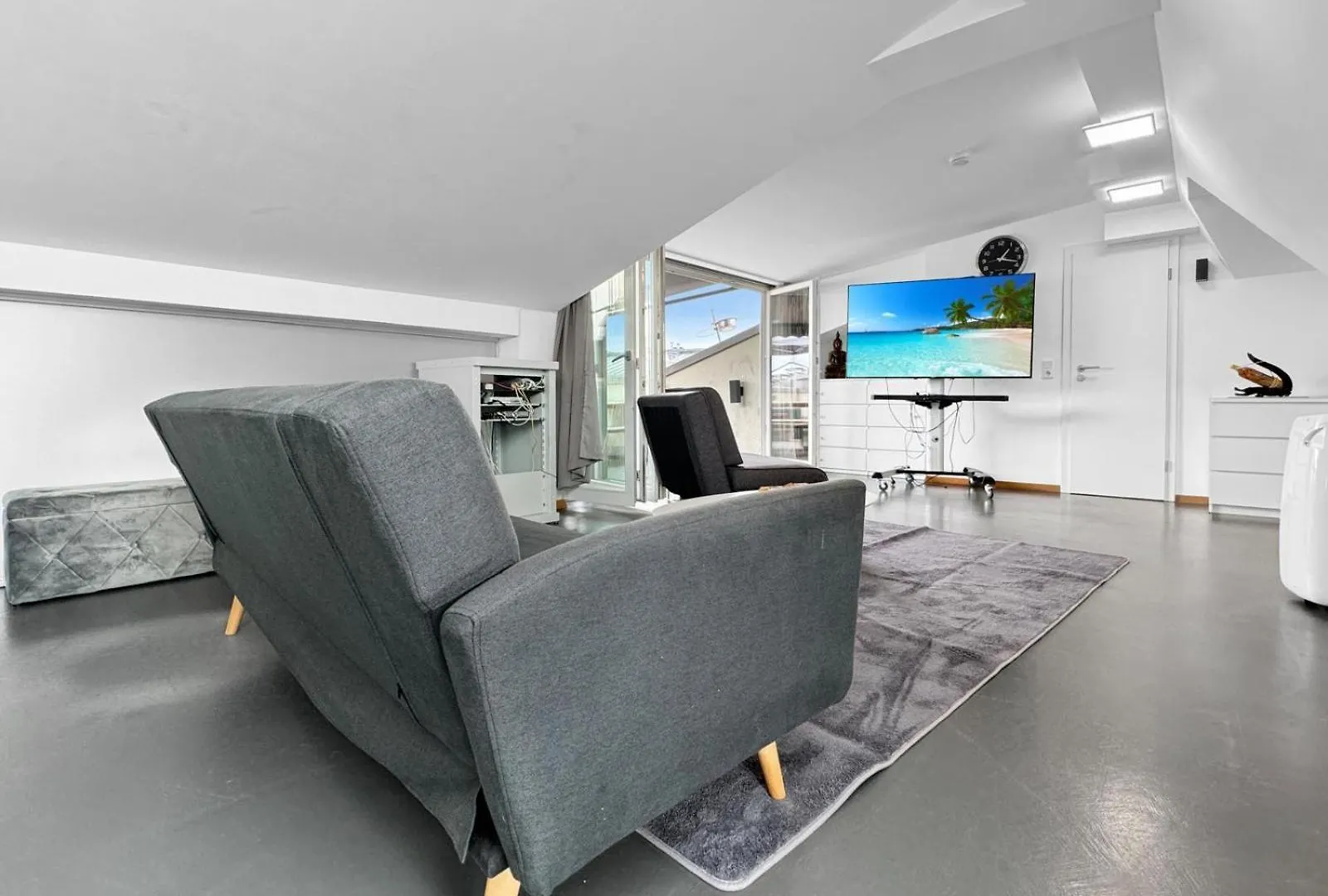 6 Zimmer Maisonette-Penthouse Pool Dachterrasse Luxus München Deutschland